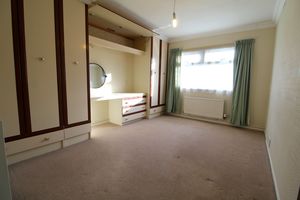 Bedroom- click for photo gallery